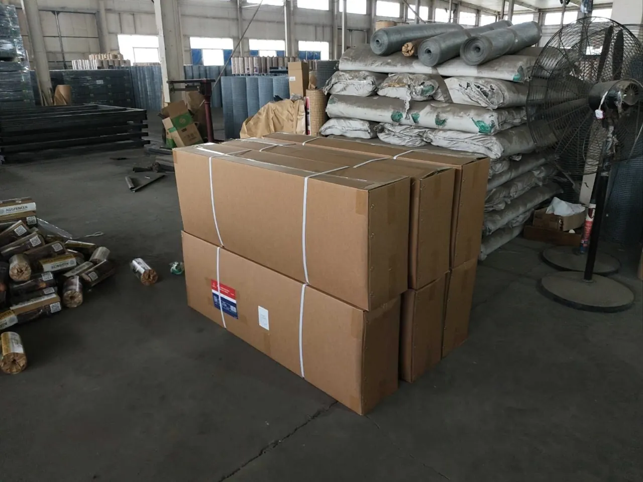 Galvanized and PVC coated welded wire mesh rolls prepared for export packing