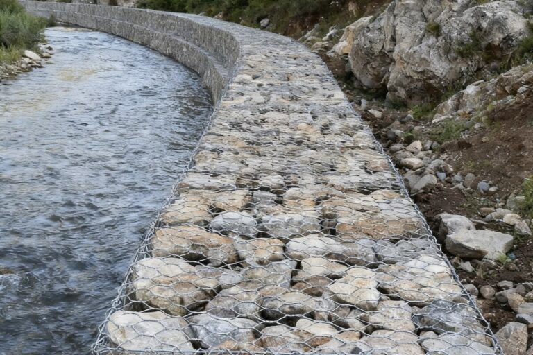 Gabion Mesh Applications: Retaining Walls, Riverbanks, Drainage and Landscape Projects