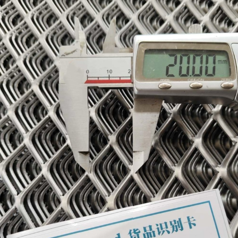 Expanded metal mesh aperture measurement with digital caliper for quality review