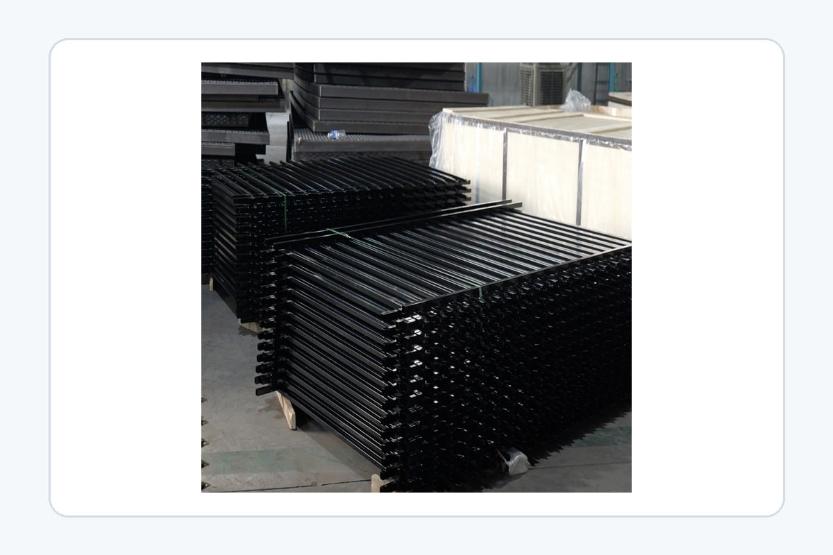 Railing fence panel packing reference