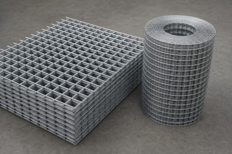 Welded Wire Mesh Size Planning for Sheets and Rolls