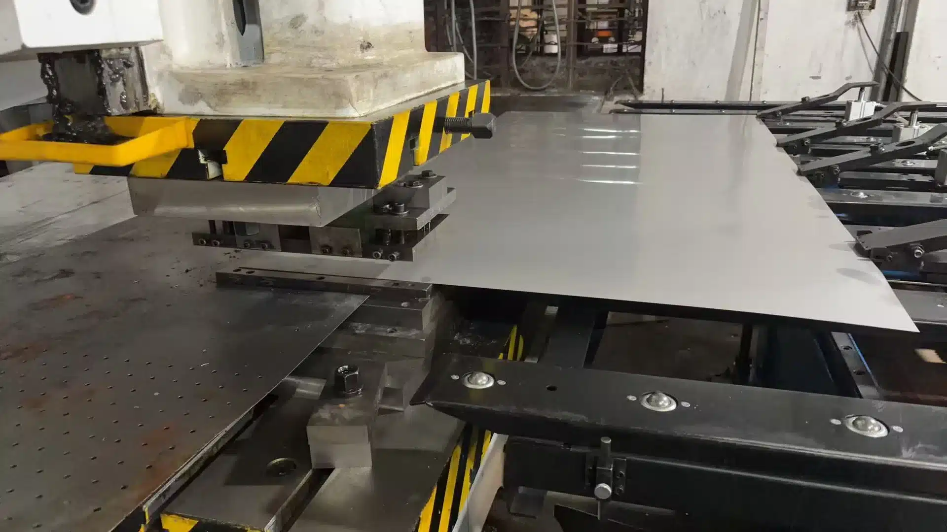 Perforated sheet tooling area and material positioning on the new Guangzhou press line